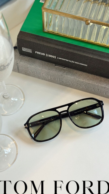 Tom Ford FT1022 - 52N - Imagem 6